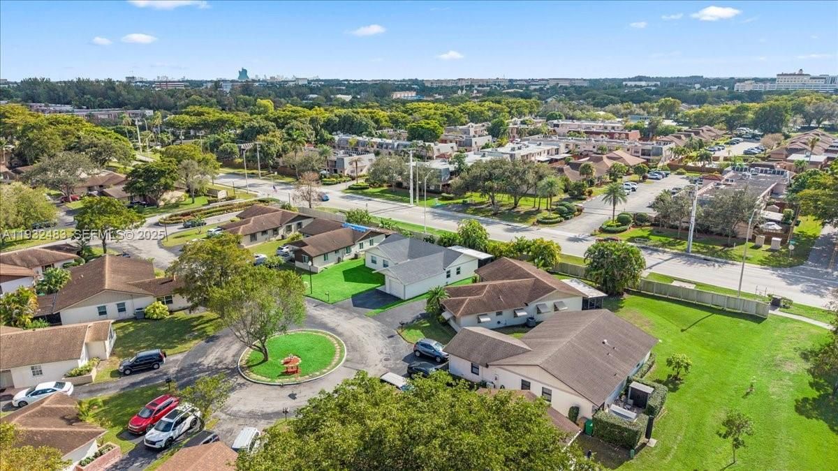 For Sale: $529,000 (4 beds, 3 baths, 1421 Square Feet)