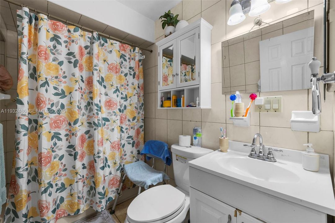 For Sale: $680,000 (3 beds, 2 baths, 1950 Square Feet)