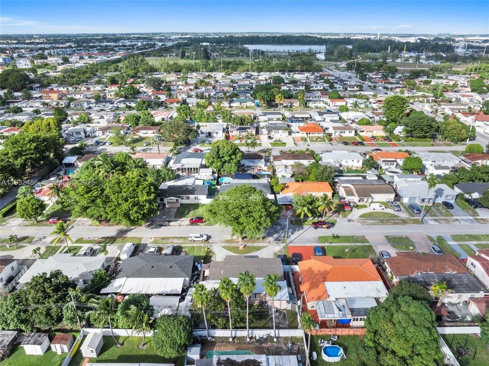 For Sale: $680,000 (3 beds, 2 baths, 1950 Square Feet)