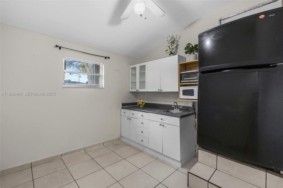 For Sale: $680,000 (3 beds, 2 baths, 1950 Square Feet)