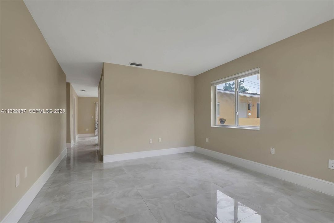 出租: $2,850 (3 贝兹, 2 浴室, 2272 平方英尺)