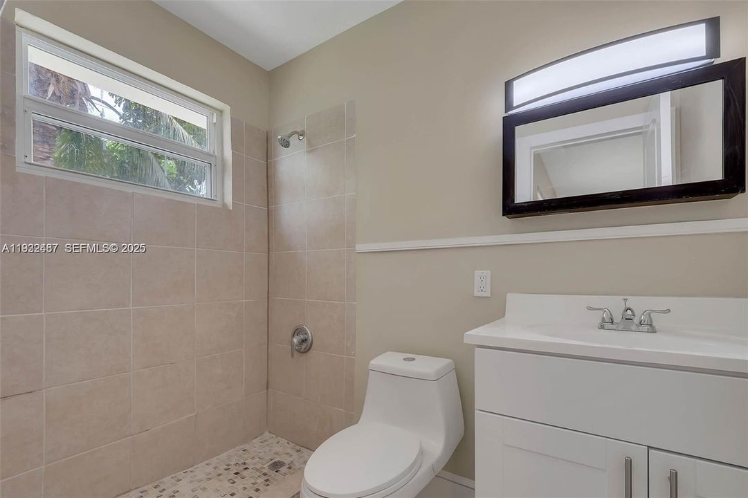 出租: $2,850 (3 贝兹, 2 浴室, 2272 平方英尺)