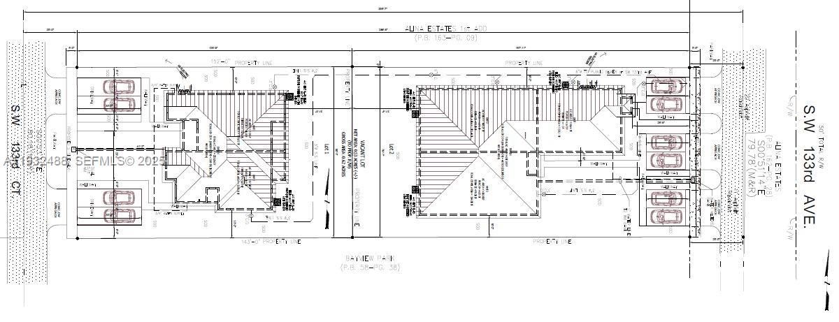 На продажу: $585,000 (0.62 acres)