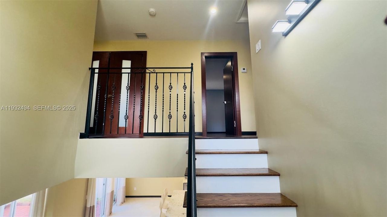 For Rent: $4,950 (3 beds, 2 baths, 1748 Square Feet)