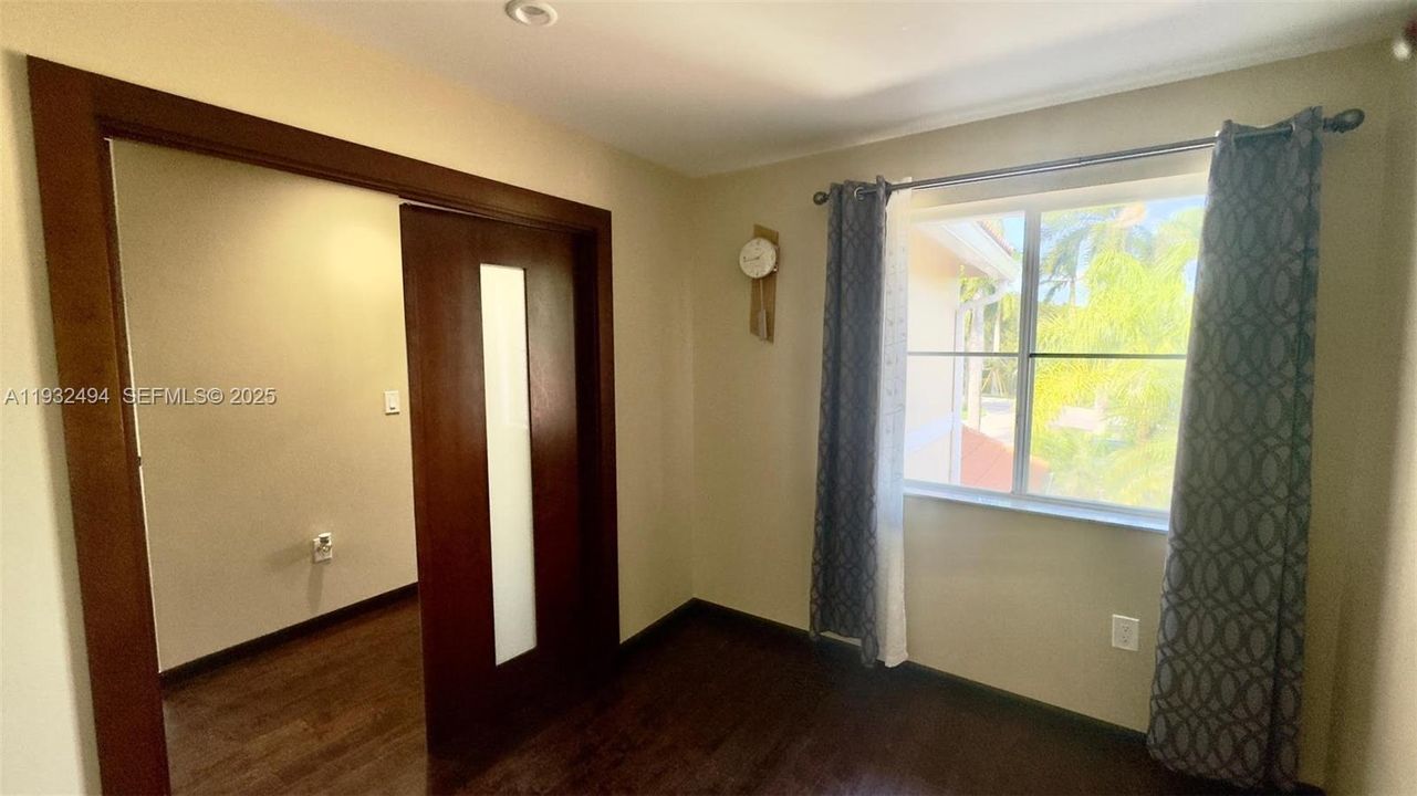 For Rent: $4,950 (3 beds, 2 baths, 1748 Square Feet)