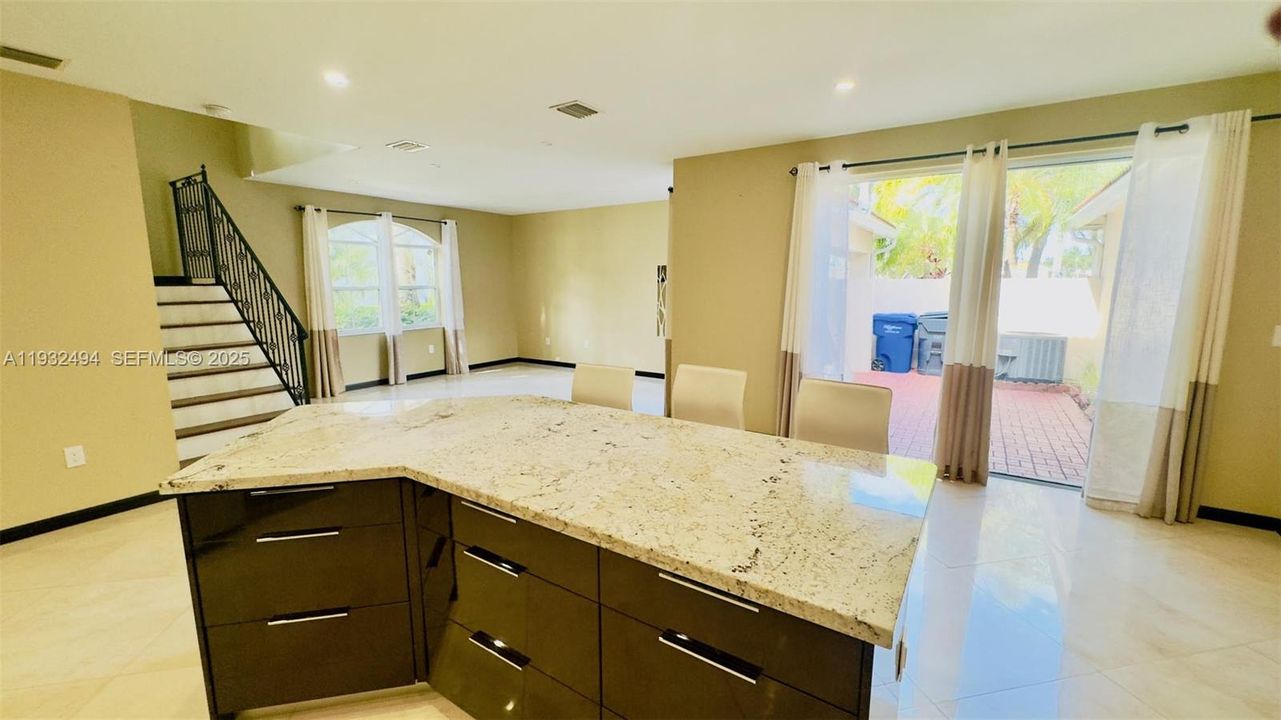 For Rent: $4,950 (3 beds, 2 baths, 1748 Square Feet)