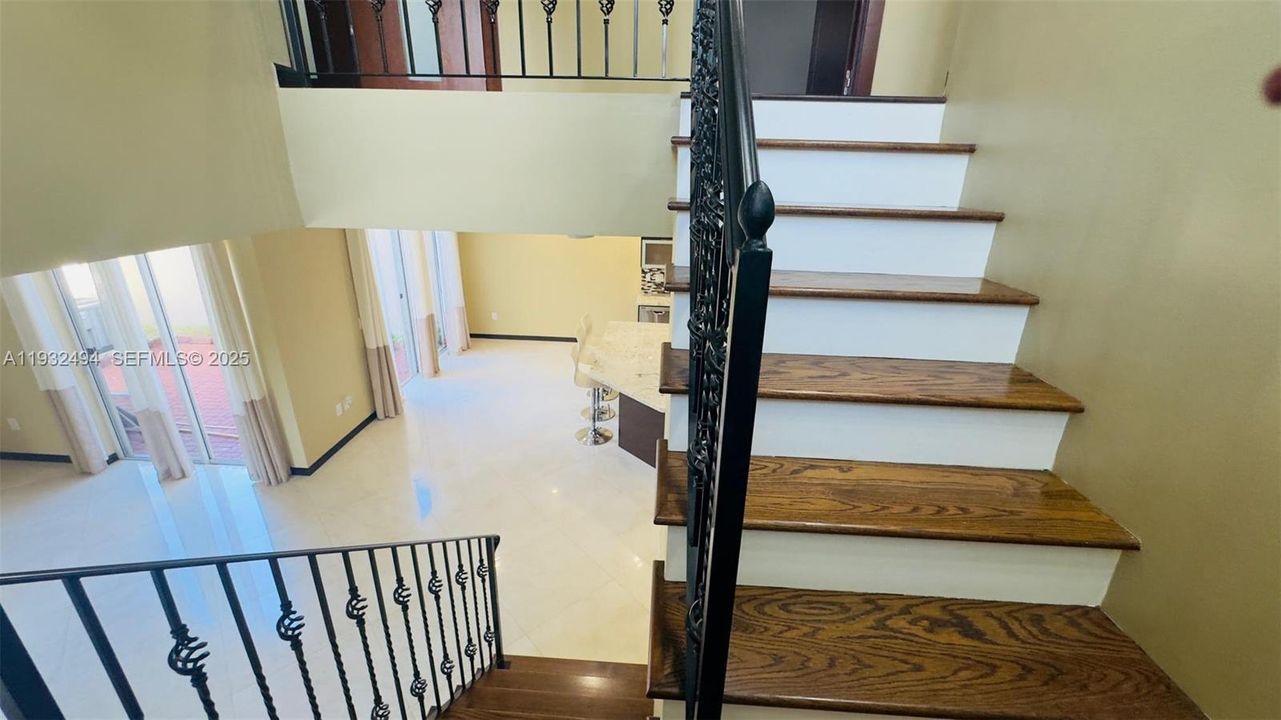 For Rent: $4,950 (3 beds, 2 baths, 1748 Square Feet)