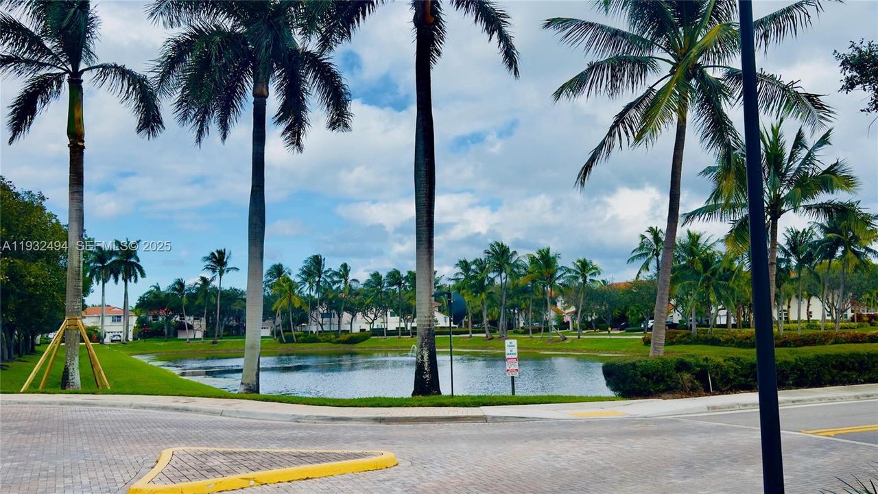 For Rent: $4,950 (3 beds, 2 baths, 1748 Square Feet)