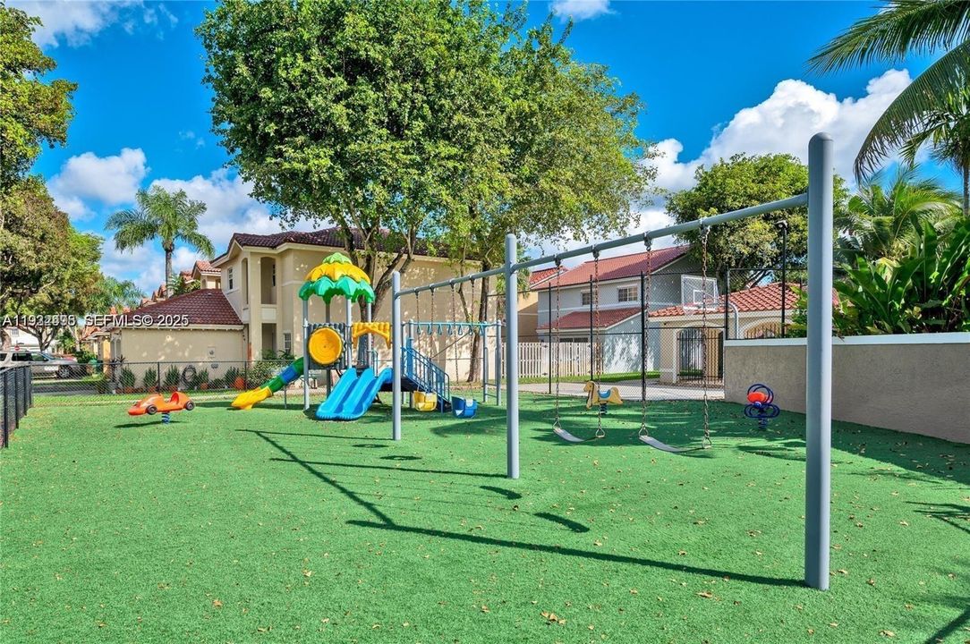 For Rent: $3,000 (3 beds, 2 baths, 1401 Square Feet)