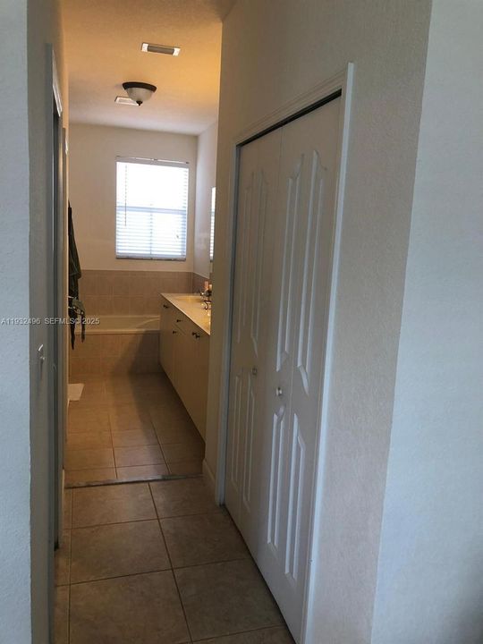 For Rent: $3,900 (3 beds, 2 baths, 2016 Square Feet)