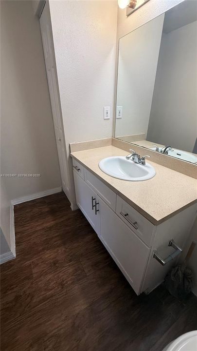 В аренду: $2,000 (1 спален, 1 ванн, 690 Квадратных фут)