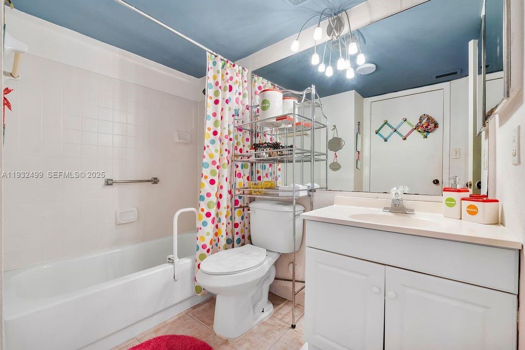 En Venta: $190,000 (1 camas, 1 baños, 816 Pies cuadrados)