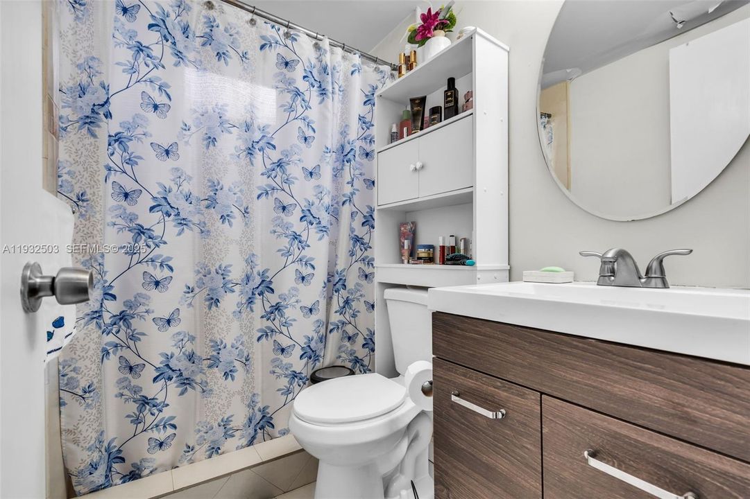 В аренду: $2,400 (3 спален, 2 ванн, 972 Квадратных фут)