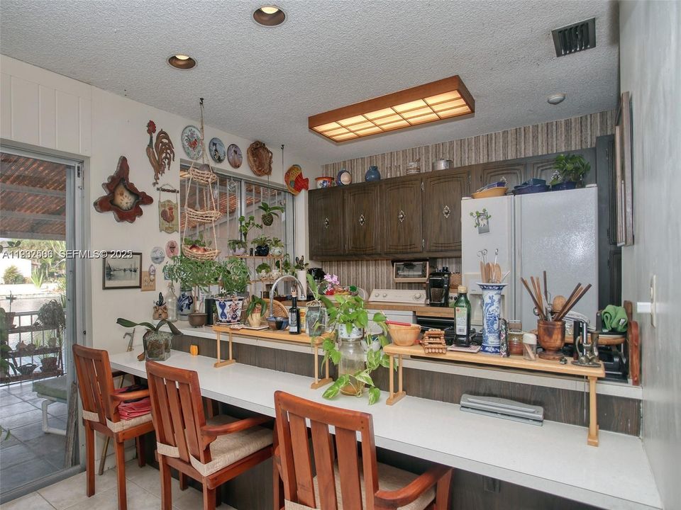 En Venta: $585,000 (2 camas, 2 baños, 1445 Pies cuadrados)