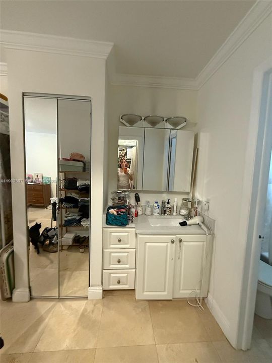 En Venta: $259,000 (1 camas, 1 baños, 826 Pies cuadrados)