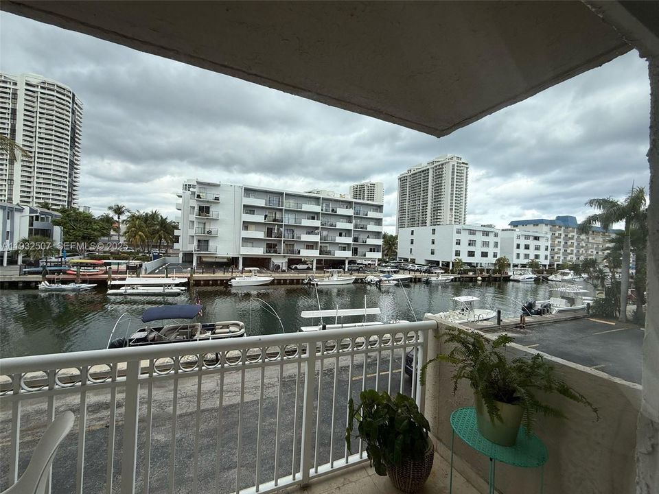 En Venta: $259,000 (1 camas, 1 baños, 826 Pies cuadrados)