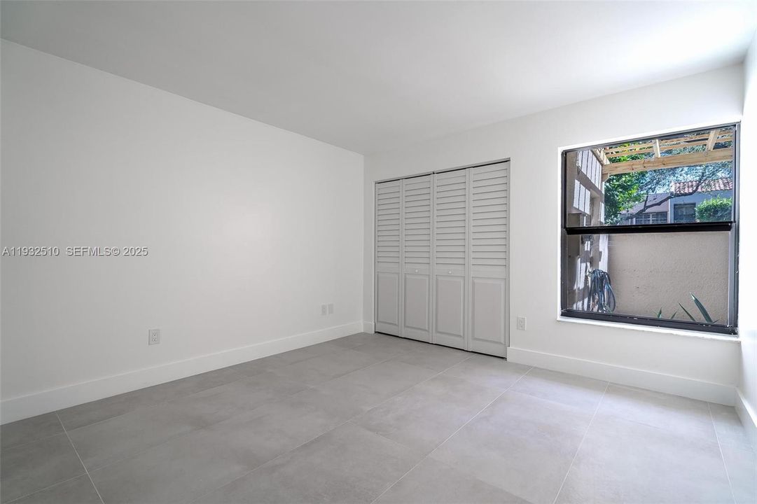 出租: $4,500 (2 贝兹, 2 浴室, 2039 平方英尺)