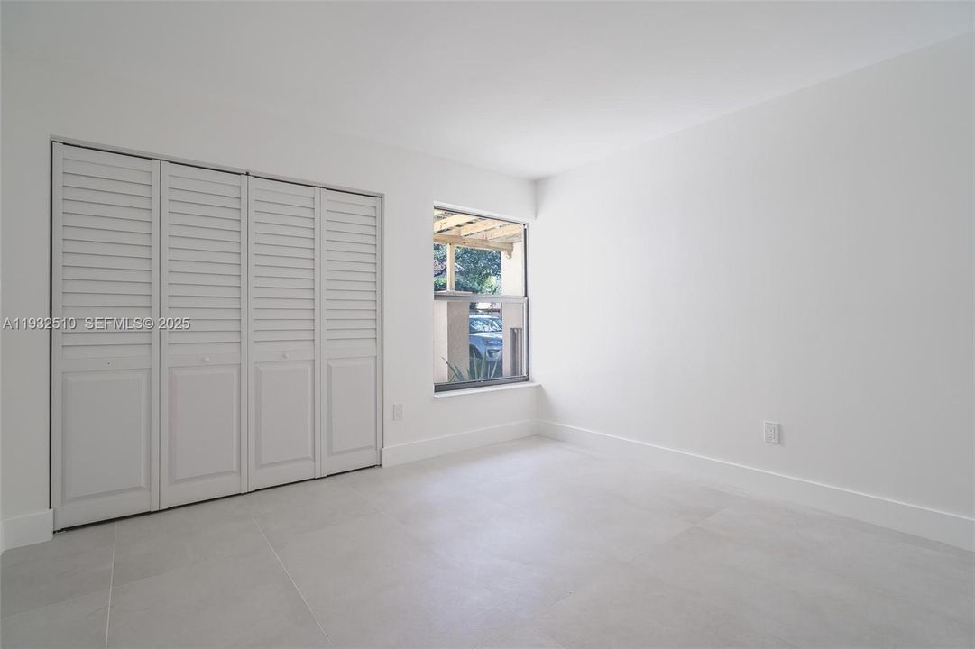 出租: $4,500 (2 贝兹, 2 浴室, 2039 平方英尺)