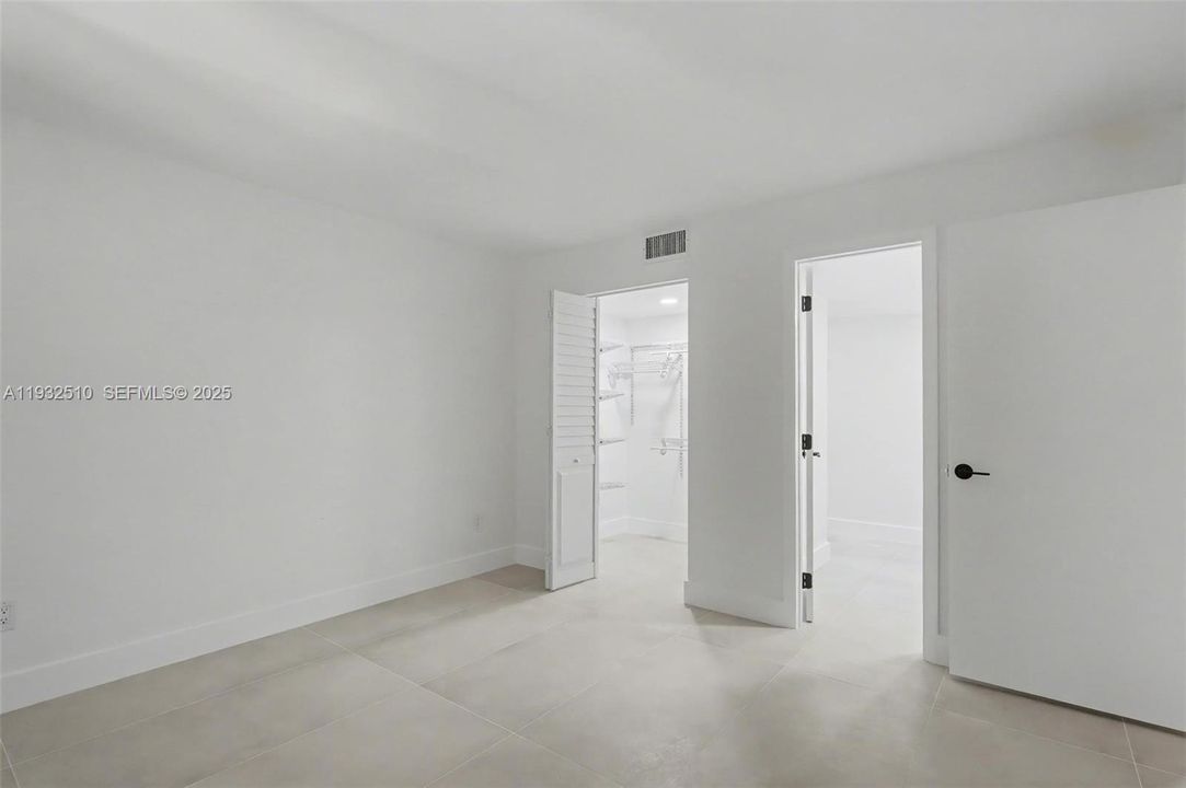 出租: $4,500 (2 贝兹, 2 浴室, 2039 平方英尺)