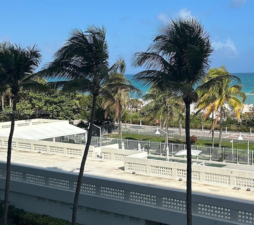 出租: $2,650 (1 贝兹, 1 浴室, 726 平方英尺)