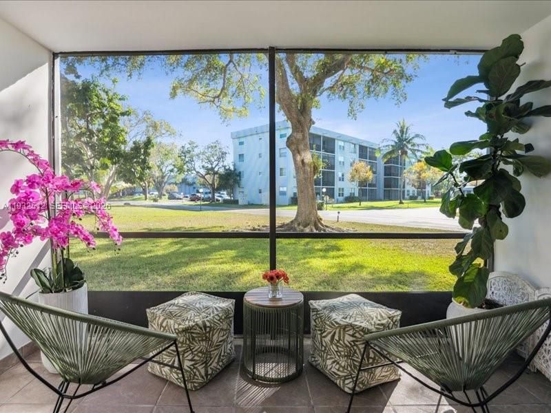 Activo con contrato: $189,900 (2 camas, 2 baños, 975 Pies cuadrados)
