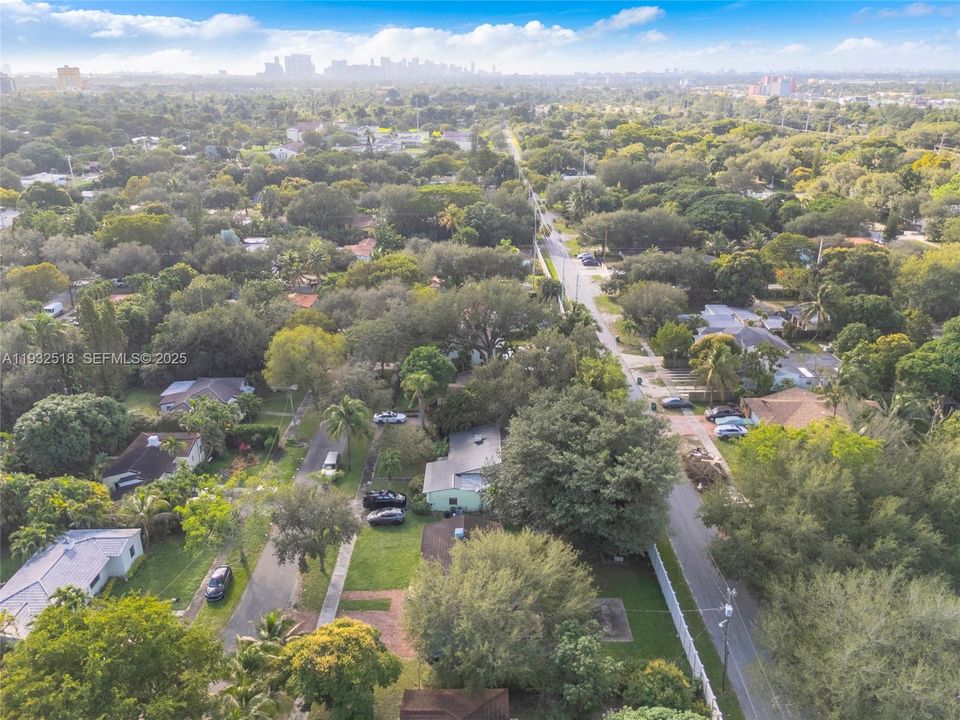 En Venta: $949,999 (3 camas, 2 baños, 1476 Pies cuadrados)