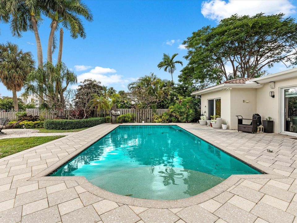 En Venta: $6,500,000 (3 camas, 2 baños, 2403 Pies cuadrados)