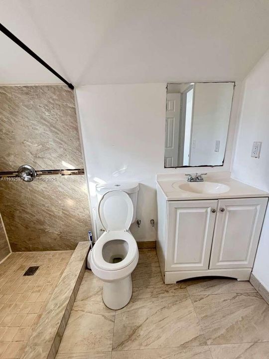 В аренду: $2,450 (9 спален, 7 ванн, 3484 Квадратных фут)