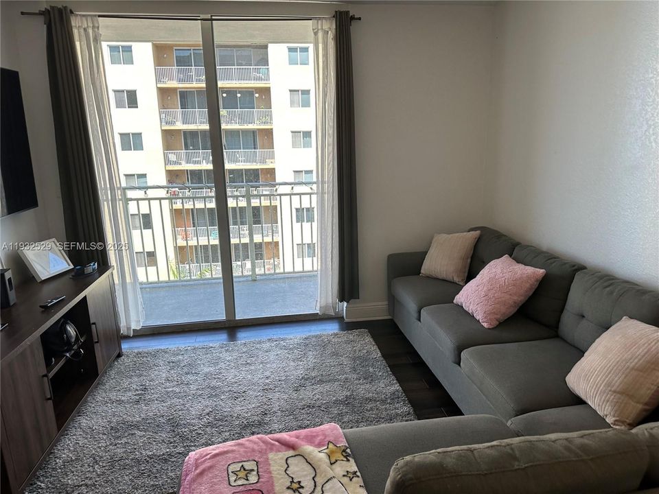 En Renta: $2,200 (1 camas, 1 baños, 553 Pies cuadrados)