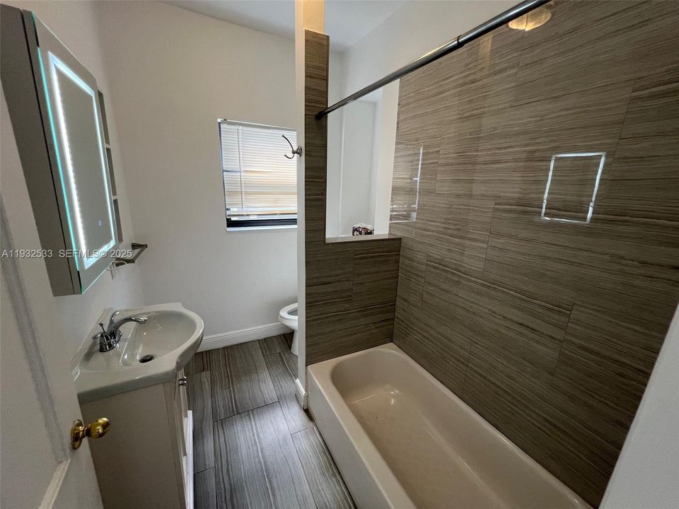 3rd Ensuite Bathroom