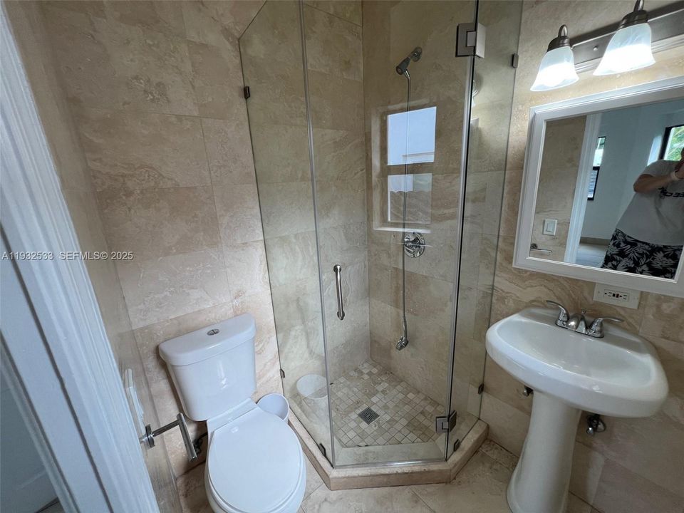 2nd Ensuite Bathroom