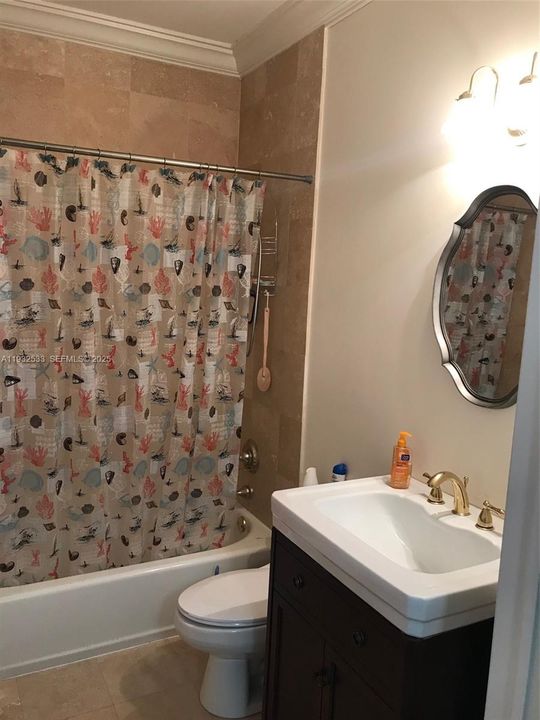 4th Ensuite Bathroom