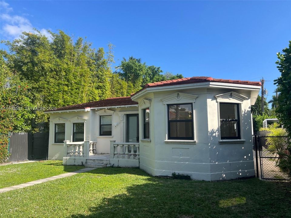 For Sale: $2,750,000 (4 beds, 4 baths, 2783 Square Feet)