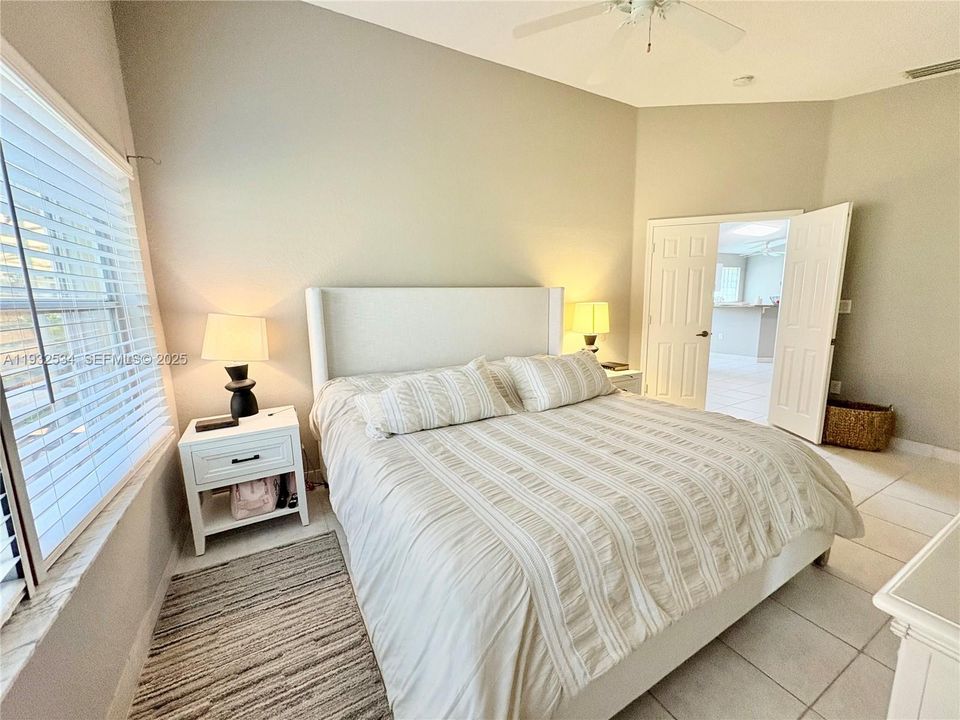 En Renta: $3,970 (3 camas, 2 baños, 1615 Pies cuadrados)