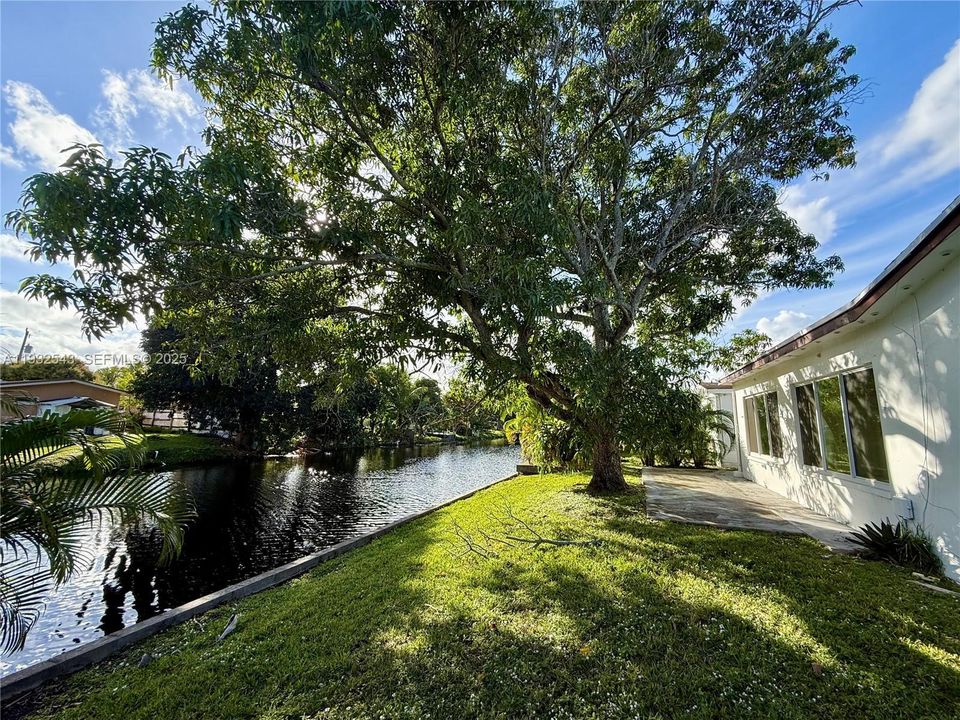 En Venta: $299,999 (2 camas, 2 baños, 1295 Pies cuadrados)