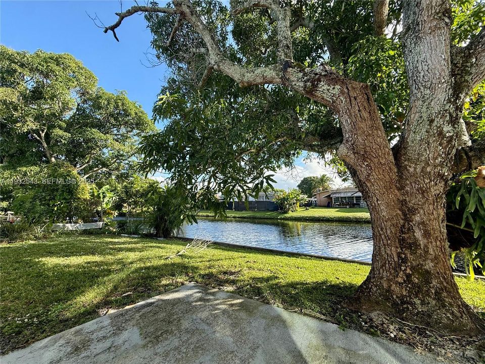 En Venta: $299,999 (2 camas, 2 baños, 1295 Pies cuadrados)