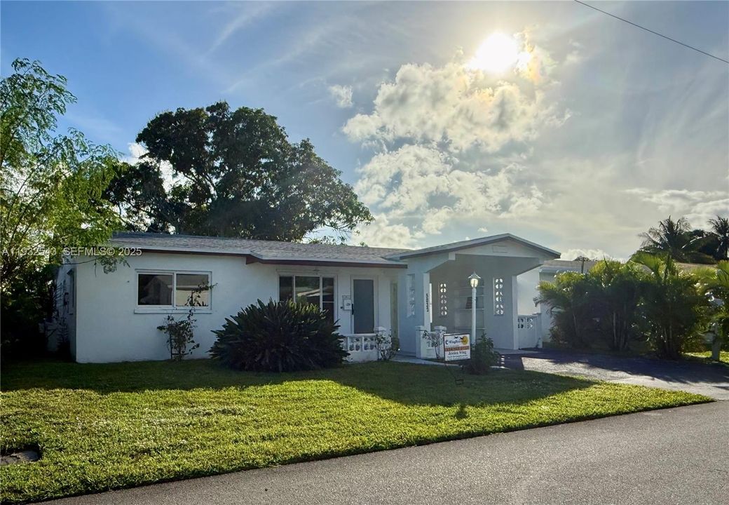 En Venta: $299,999 (2 camas, 2 baños, 1295 Pies cuadrados)