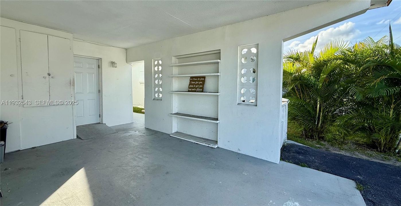 En Venta: $299,999 (2 camas, 2 baños, 1295 Pies cuadrados)