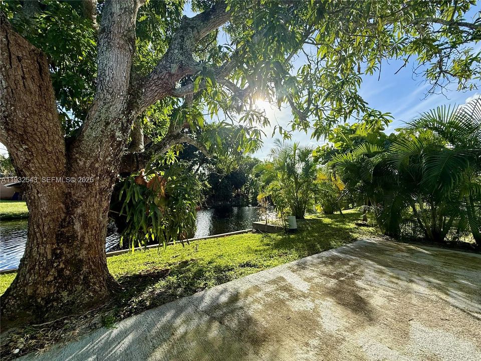 En Venta: $299,999 (2 camas, 2 baños, 1295 Pies cuadrados)