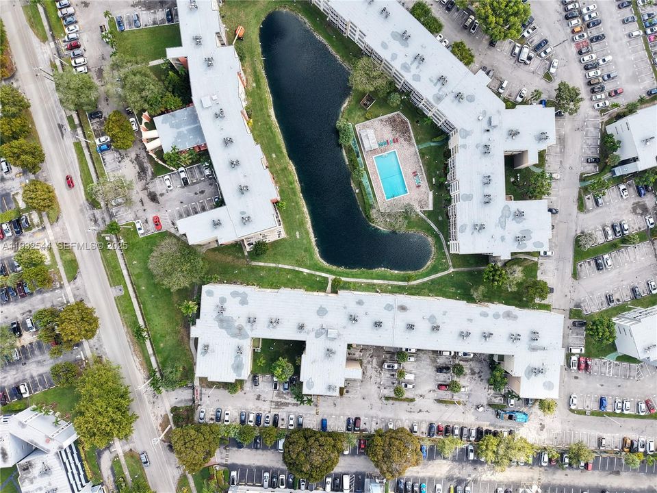 For Sale: $115,000 (1 beds, 1 baths, 1036 Square Feet)