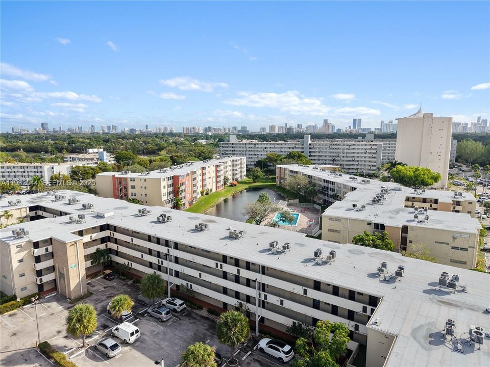 For Sale: $115,000 (1 beds, 1 baths, 1036 Square Feet)