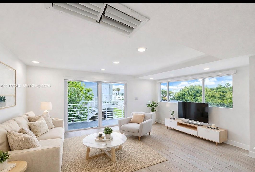 出租: $4,200 (3 贝兹, 2 浴室, 1600 平方英尺)