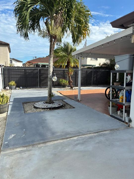 For Sale: $545,000 (3 beds, 2 baths, 1202 Square Feet)