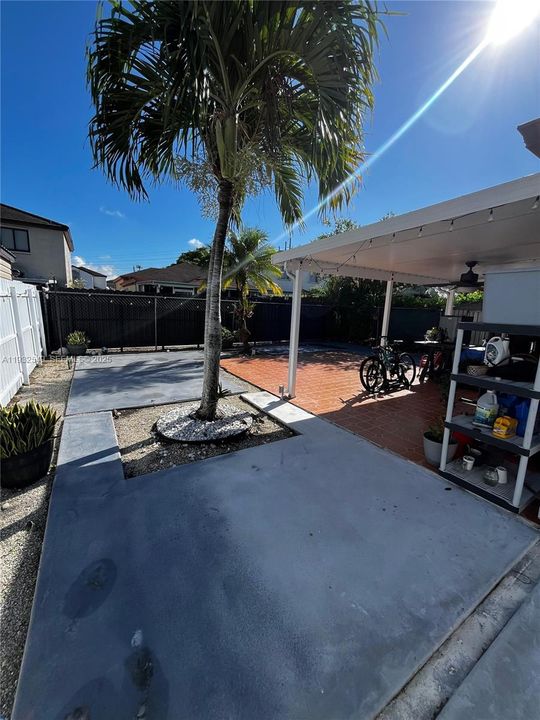 For Sale: $545,000 (3 beds, 2 baths, 1202 Square Feet)