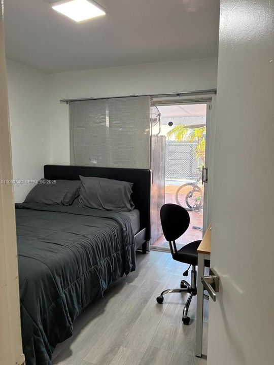 For Sale: $545,000 (3 beds, 2 baths, 1202 Square Feet)