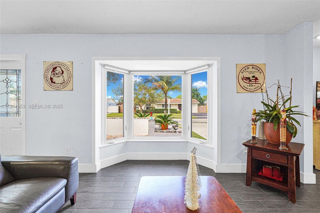 For Sale: $830,000 (3 beds, 2 baths, 1707 Square Feet)