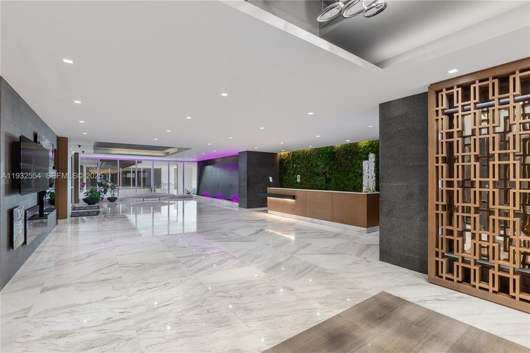 En Venta: $2,399,000 (4 camas, 4 baños, 3140 Pies cuadrados)