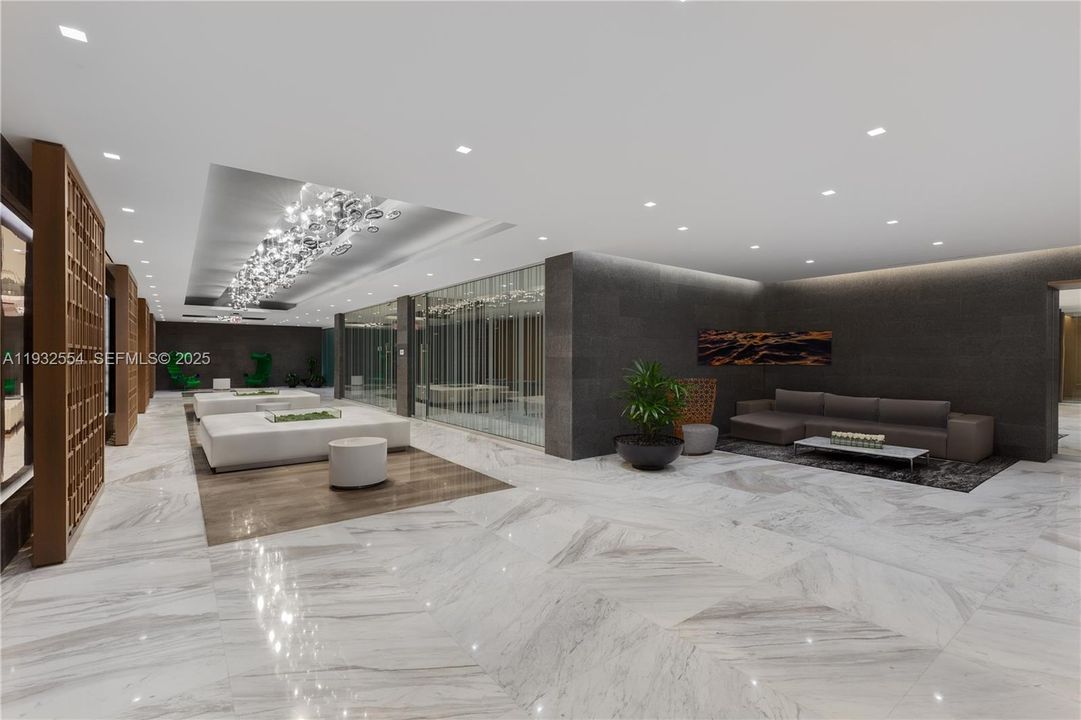 En Venta: $2,399,000 (4 camas, 4 baños, 3140 Pies cuadrados)