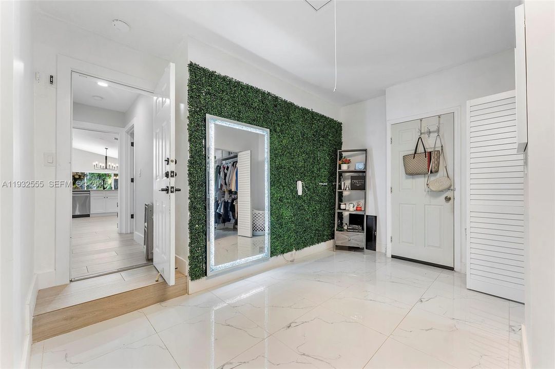 For Sale: $1,400,000 (5 beds, 3 baths, 2807 Square Feet)