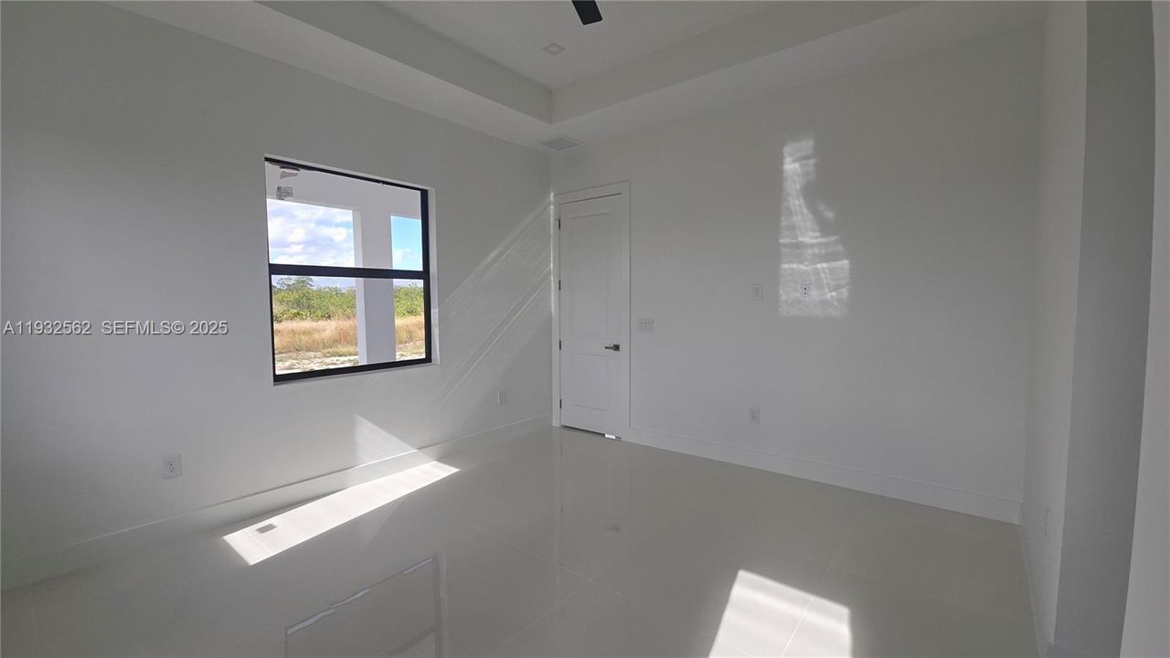 For Sale: $420,000 (3 beds, 2 baths, 1846 Square Feet)